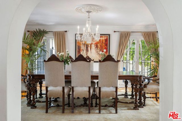 4734 Los Feliz Boulevard, Los Angeles, CA 90027
