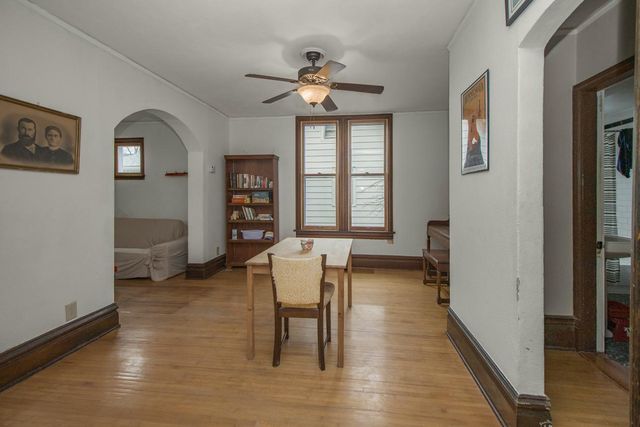 828 Armstrong Avenue, Saint Paul, MN 55102