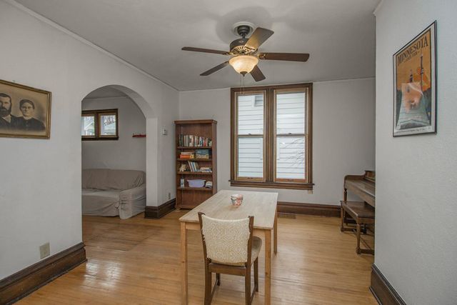 828 Armstrong Avenue, Saint Paul, MN 55102