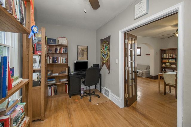 828 Armstrong Avenue, Saint Paul, MN 55102