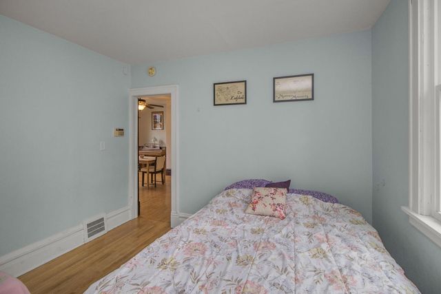 828 Armstrong Avenue, Saint Paul, MN 55102