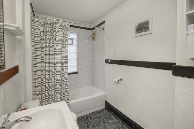 828 Armstrong Avenue, Saint Paul, MN 55102