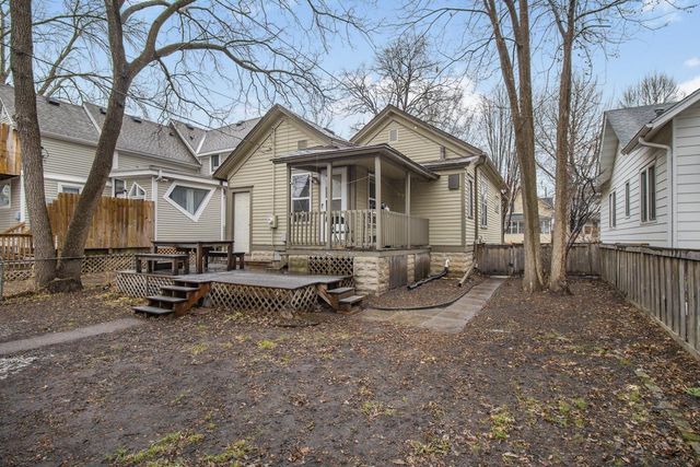 828 Armstrong Avenue, Saint Paul, MN 55102