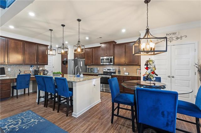 1094 Campbell Pine Trail, Lawrenceville, GA 30045