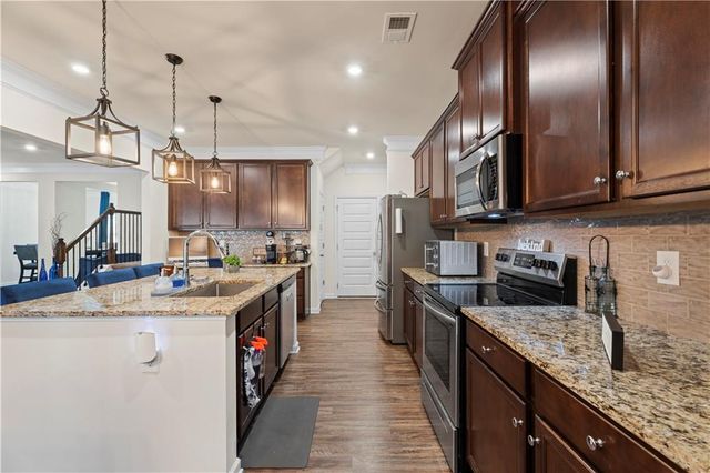 1094 Campbell Pine Trail, Lawrenceville, GA 30045