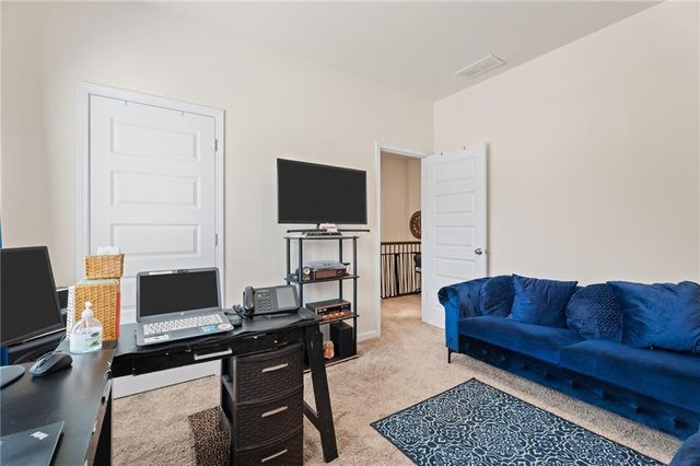 1094 Campbell Pine Trail, Lawrenceville, GA 30045