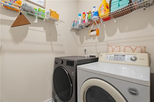 1094 Campbell Pine Trail, Lawrenceville, GA 30045