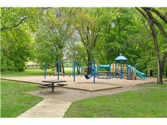 313 Maple Island Road, Burnsville, MN 55306