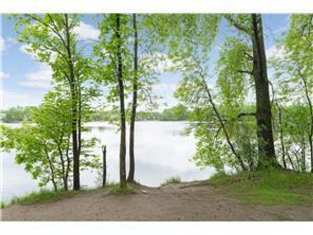 313 Maple Island Road, Burnsville, MN 55306