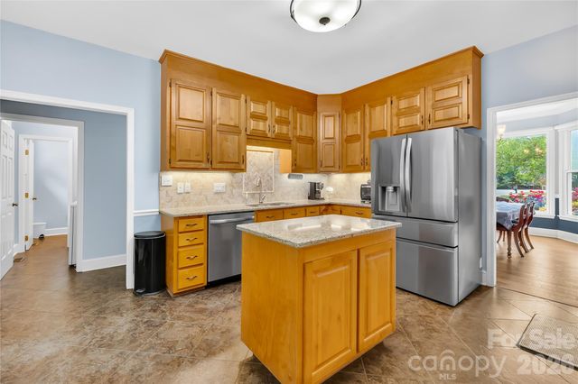 1066 Briarcliff Road, Mooresville, NC 28115