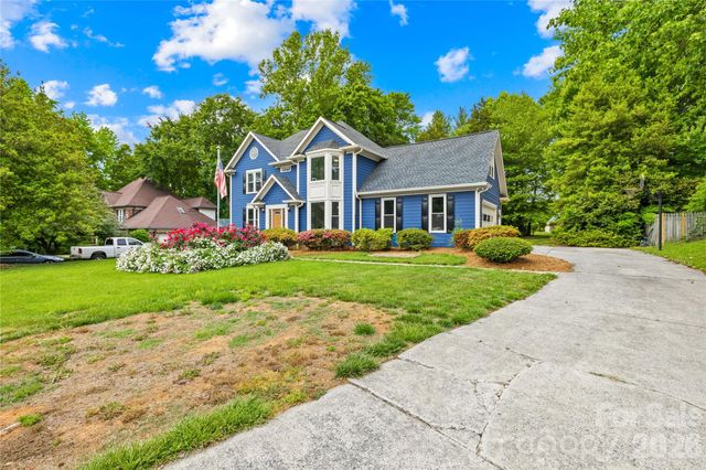 1066 Briarcliff Road, Mooresville, NC 28115