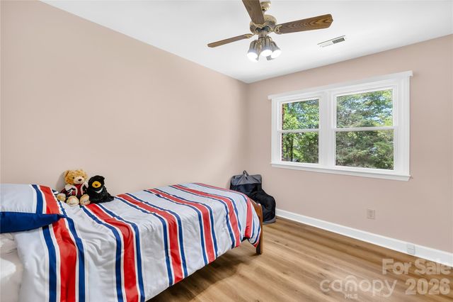 1066 Briarcliff Road, Mooresville, NC 28115