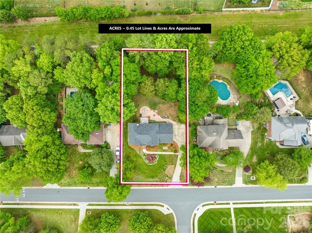 1066 Briarcliff Road, Mooresville, NC 28115