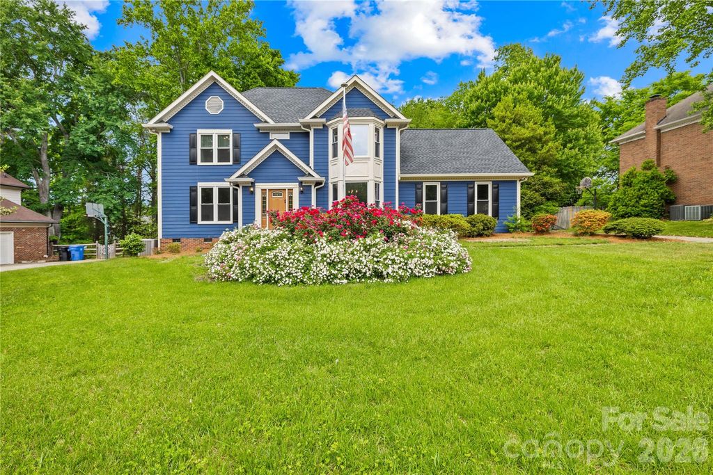 1066 Briarcliff Road, Mooresville, NC 28115