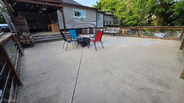 912 Overlook Avenue, Eden, NC 27288