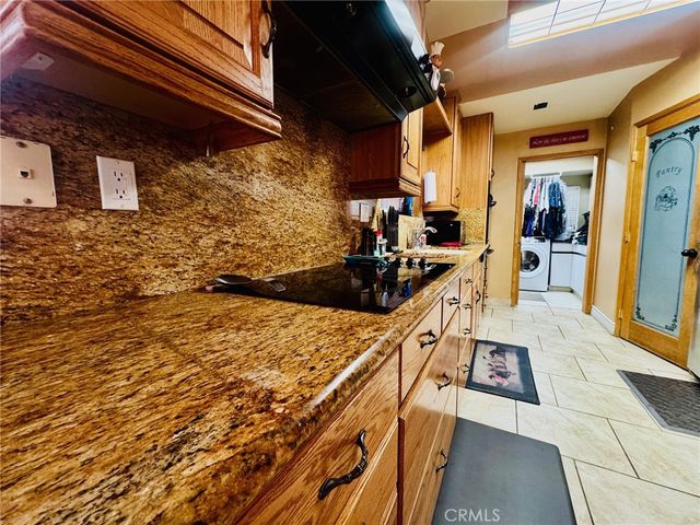 13901 Laverton, Bakersfield, CA 93314