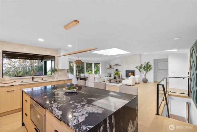 5019 157th Ave SE, Bellevue, WA 98006