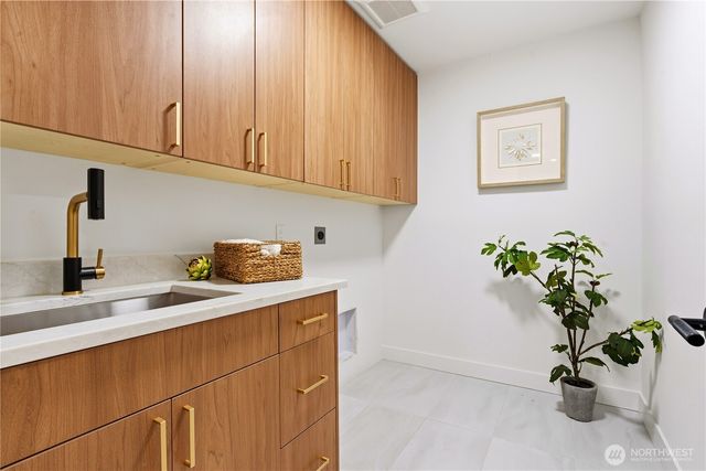 5019 157th Ave SE, Bellevue, WA 98006