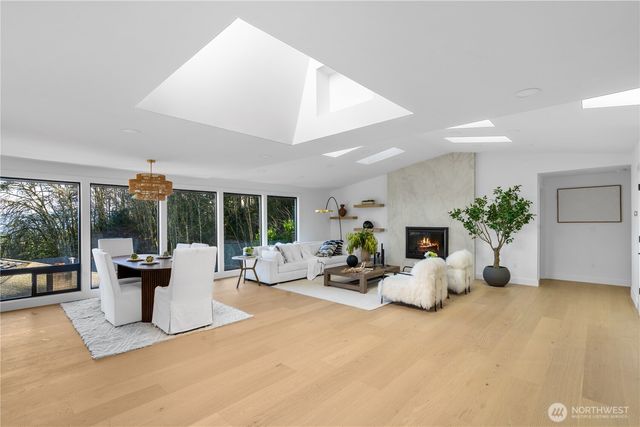 5019 157th Ave SE, Bellevue, WA 98006