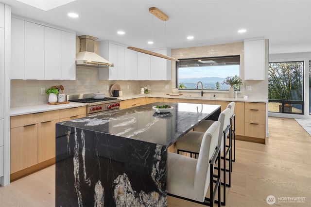 5019 157th Ave SE, Bellevue, WA 98006