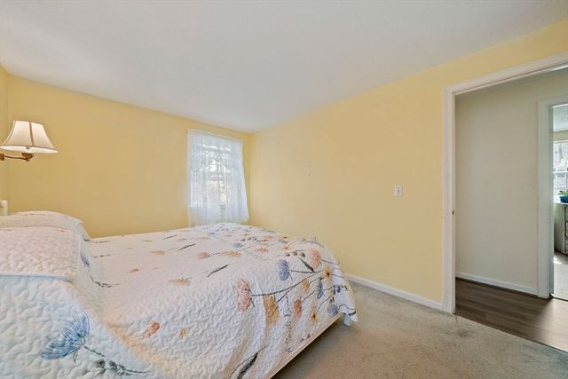 52 Montgomery Dr, Plymouth, MA 02360