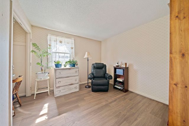 52 Montgomery Dr, Plymouth, MA 02360