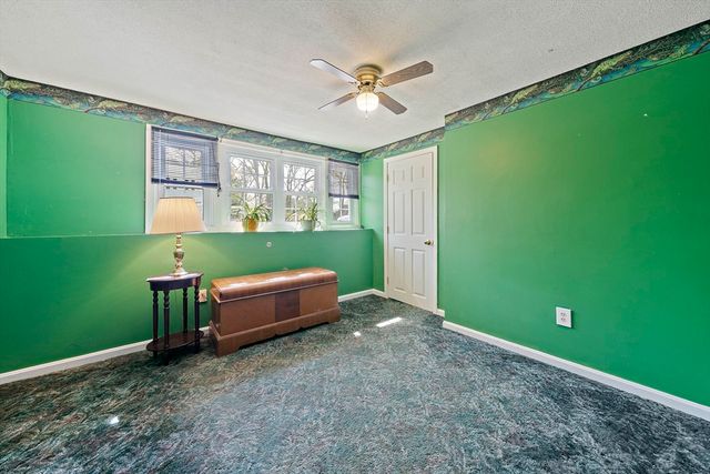 52 Montgomery Dr, Plymouth, MA 02360