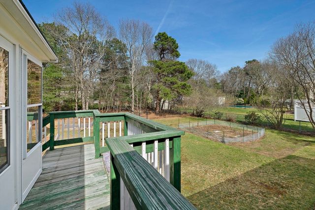 52 Montgomery Dr, Plymouth, MA 02360