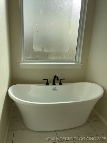 6804 S 337th East Avenue, Broken Arrow, OK 74014