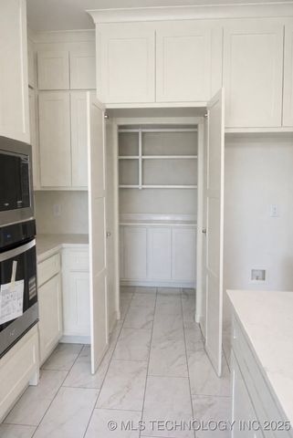 6804 S 337th East Avenue, Broken Arrow, OK 74014