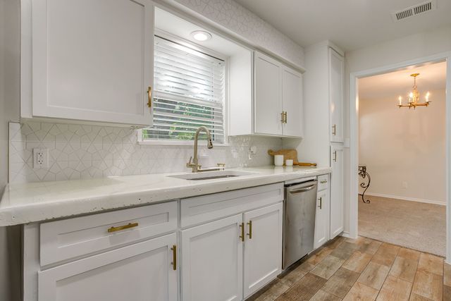 6400 Winn Street, Fort Worth, TX 76133