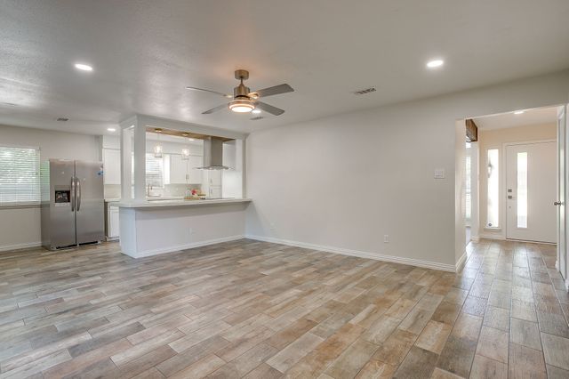 6400 Winn Street, Fort Worth, TX 76133