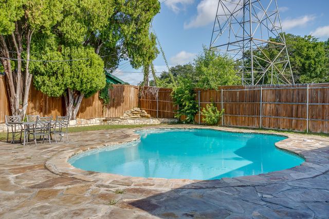 6400 Winn Street, Fort Worth, TX 76133