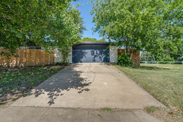 6400 Winn Street, Fort Worth, TX 76133