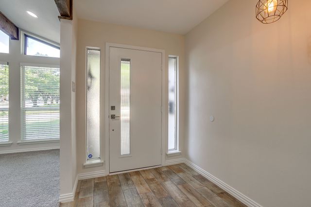 6400 Winn Street, Fort Worth, TX 76133