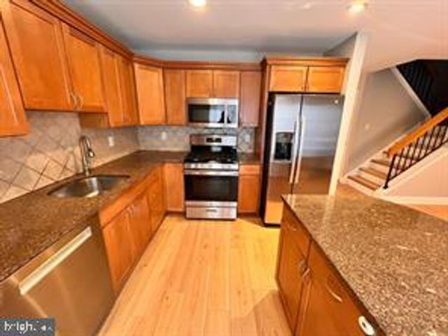 104 QUINCE CIR, Newtown, PA 18940