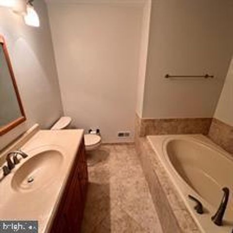 104 QUINCE CIR, Newtown, PA 18940