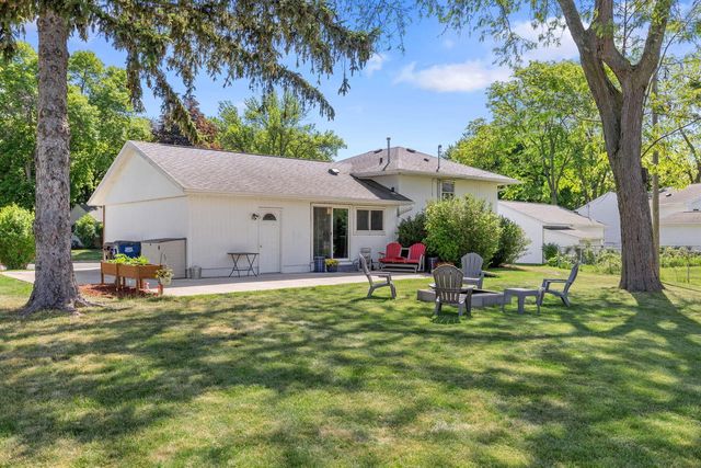414 11th AVENUE S, Onalaska, WI 54650