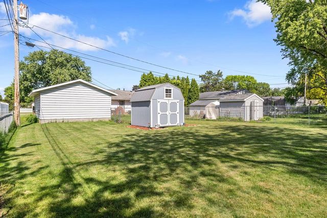 414 11th AVENUE S, Onalaska, WI 54650