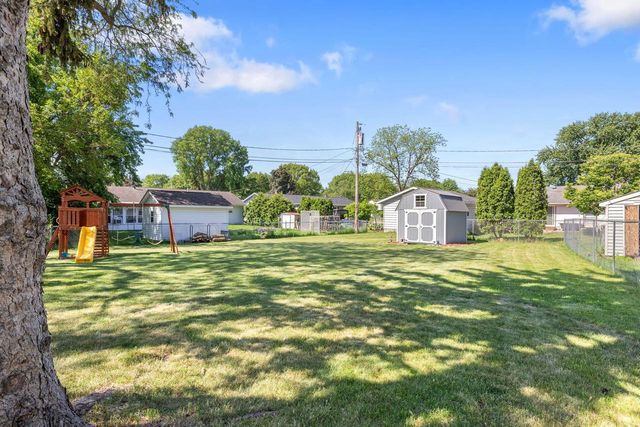 414 11th AVENUE S, Onalaska, WI 54650