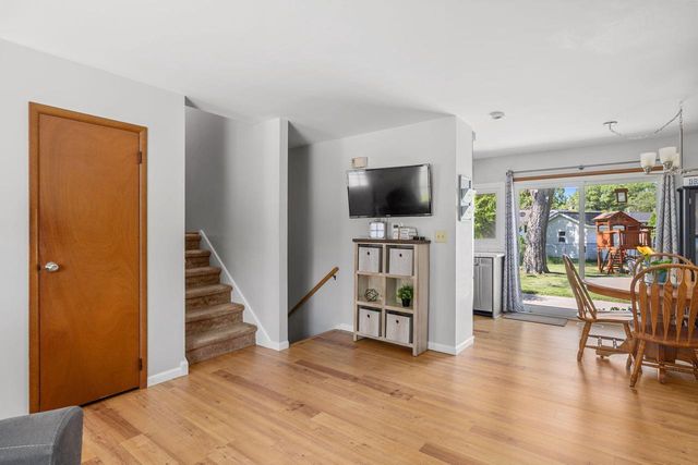414 11th AVENUE S, Onalaska, WI 54650
