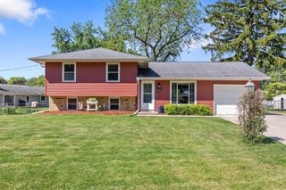 414 11th AVENUE S, Onalaska, WI 54650