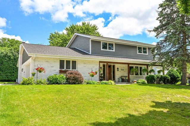 2638 N 122nd STREET, Milwaukee, WI 53226
