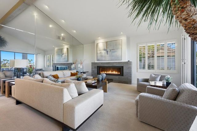 55650 Oaktree, La Quinta, CA 92253