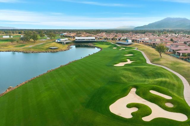 55650 Oaktree, La Quinta, CA 92253