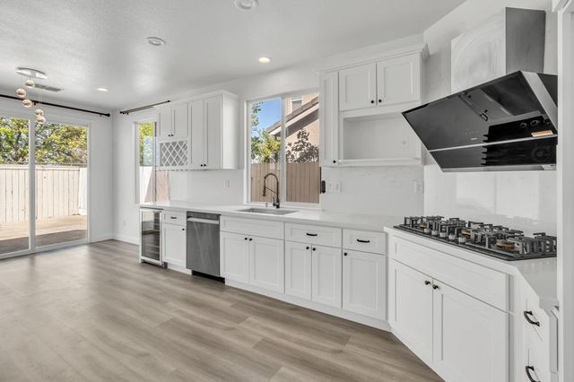 6217 Jefjen Way, Elk Grove, CA 95757