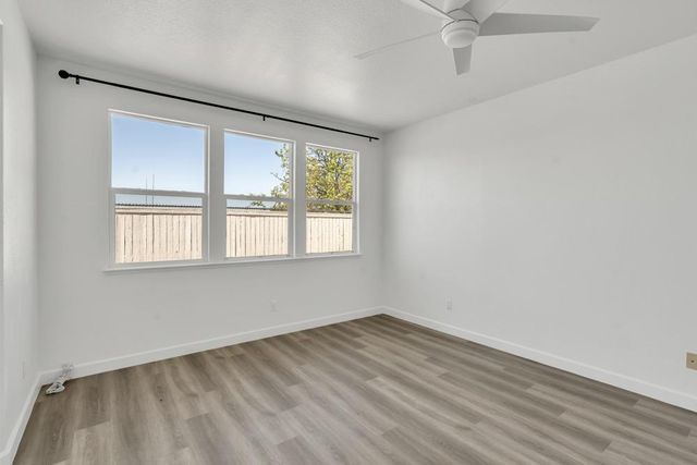 6217 Jefjen Way, Elk Grove, CA 95757