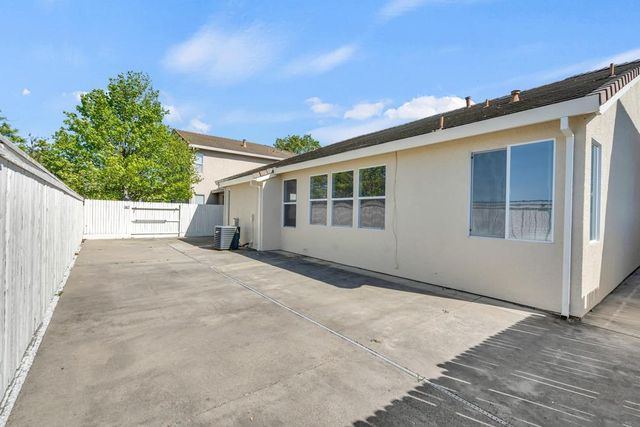 6217 Jefjen Way, Elk Grove, CA 95757