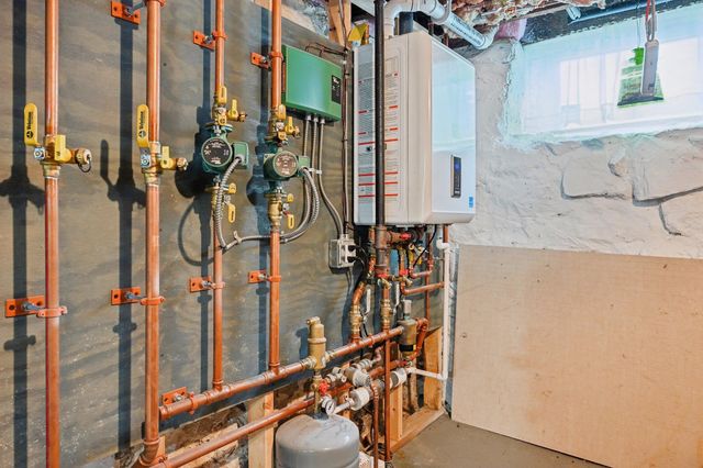 128 East Street, Methuen, MA 01844