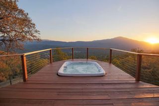 50616 Woodside Lane, Oakhurst, CA 93644